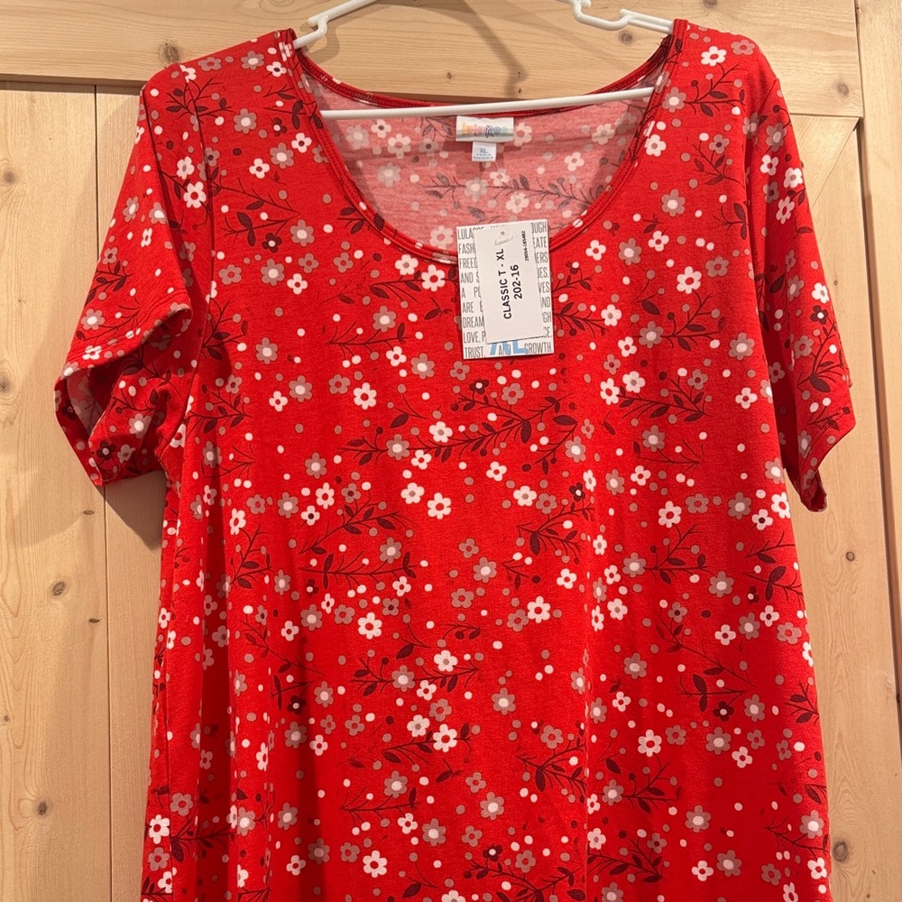 Lularoe Floral Red Women's Top